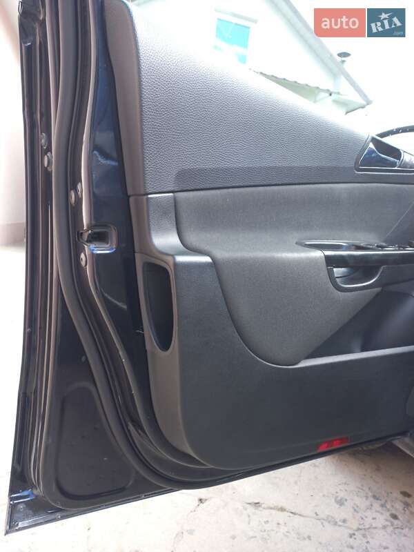 Универсал Volkswagen Passat 2006 в Каменец-Подольском