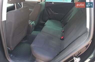 Универсал Volkswagen Passat 2006 в  фото 7 Универсал Volkswagen Passat 2006 в