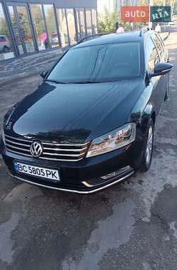 Універсал Volkswagen Passat 2011 в Судовій Вишні
