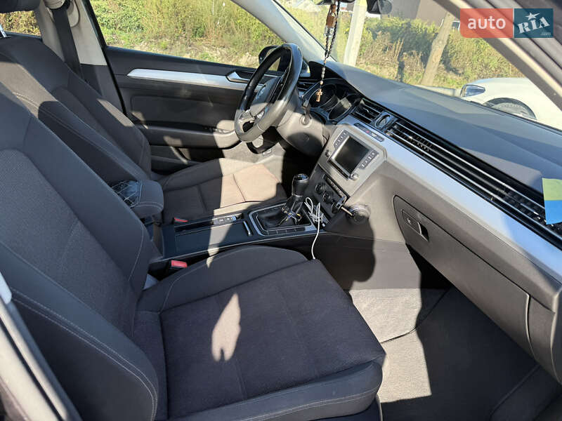 Универсал Volkswagen Passat 2017 в Ивано-Франковске