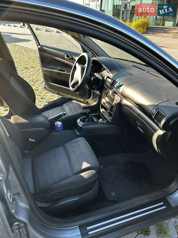 Седан Volkswagen Passat 2003 в Хмельницькому