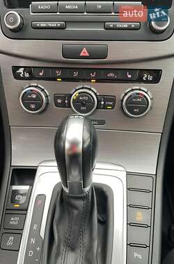 Универсал Volkswagen Passat 2013 в 