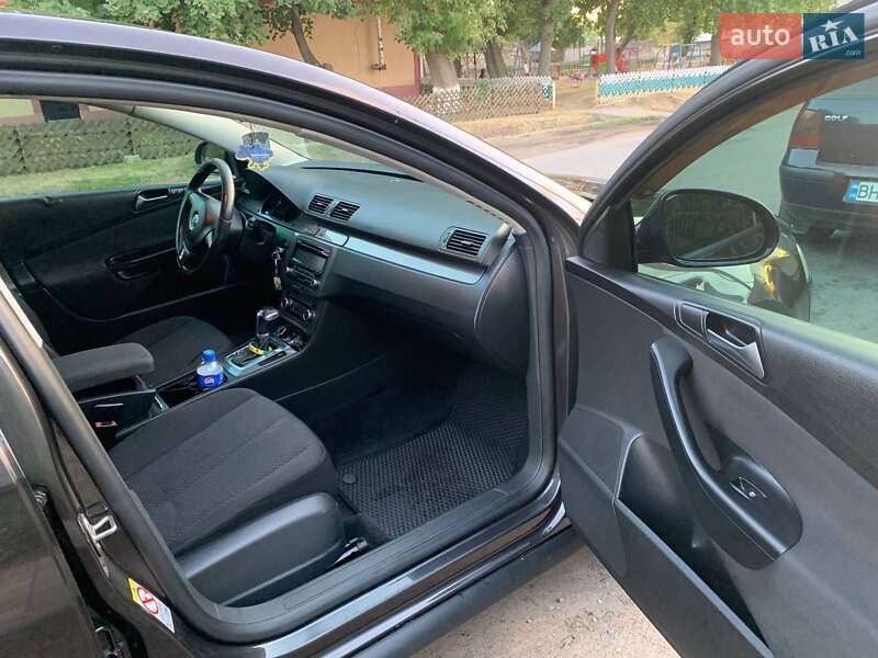 Седан Volkswagen Passat 2010 в Балте