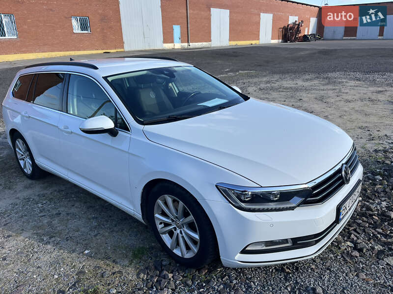 Универсал Volkswagen Passat 2017 в Ровно