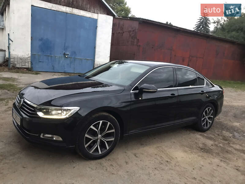 Седан Volkswagen Passat 2017 в Львові