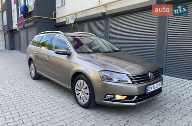 Универсал Volkswagen Passat 2013 в Хмельницком