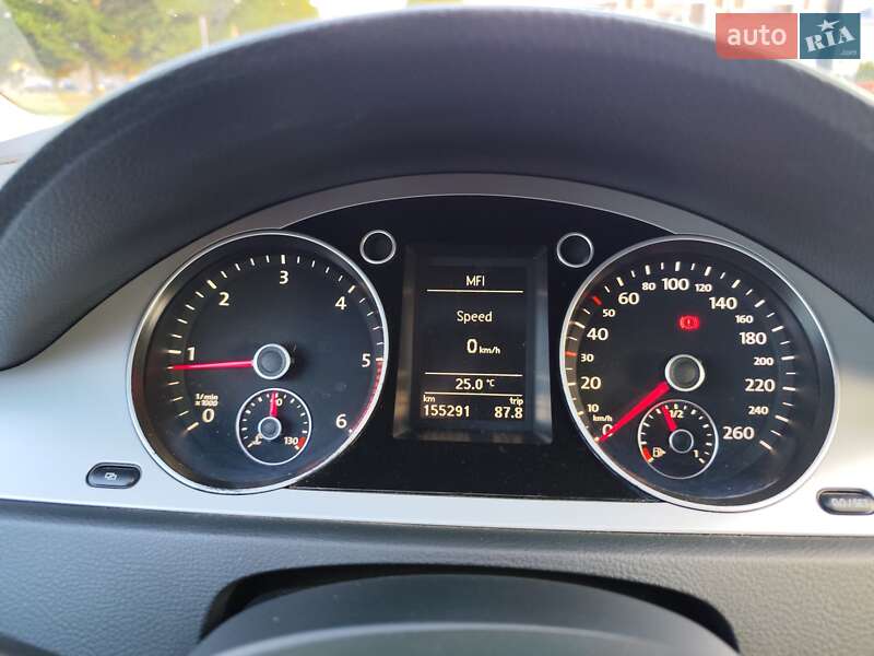 Седан Volkswagen Passat 2009 в Луцке