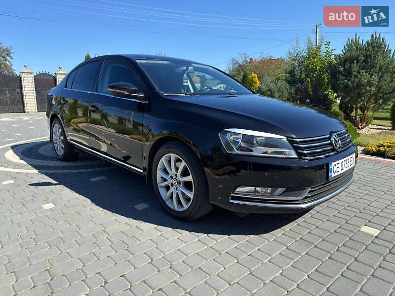 Седан Volkswagen Passat 2012 в Сторожинце