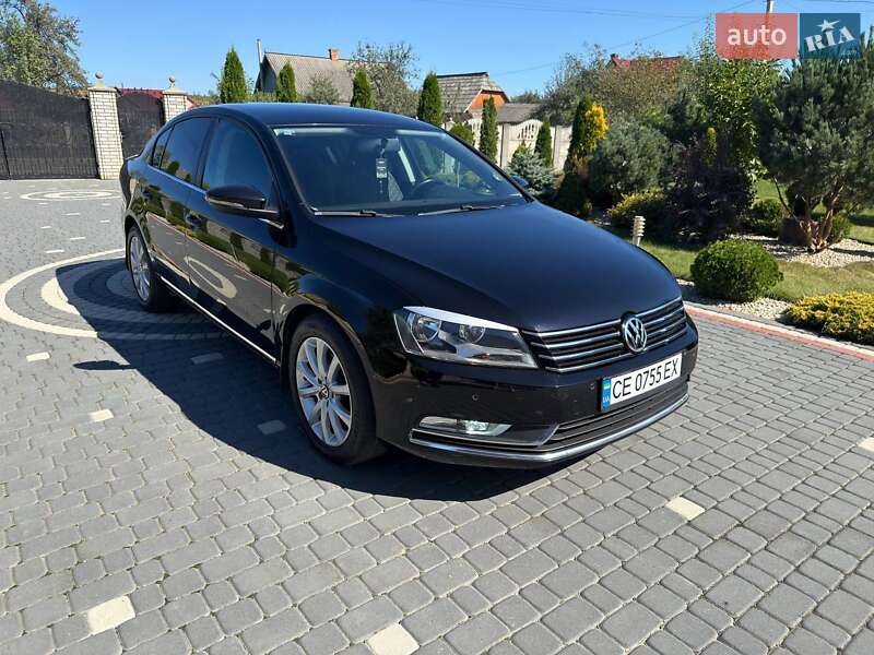 Седан Volkswagen Passat 2012 в Сторожинце