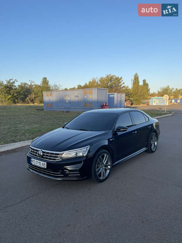 Седан Volkswagen Passat 2018 в Кривом Роге
