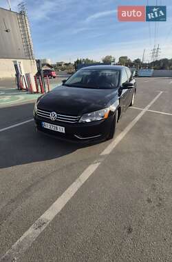 Седан Volkswagen Passat 2014 в Киеве