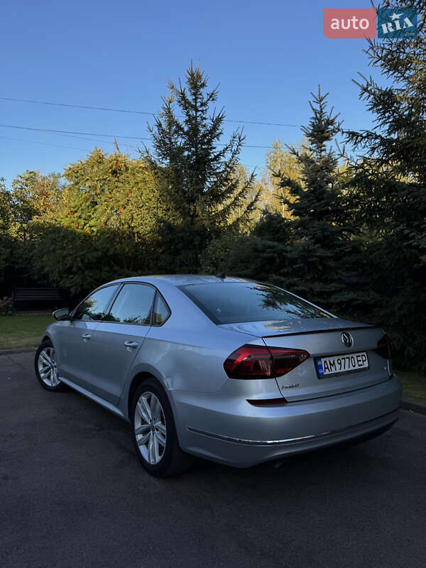 Седан Volkswagen Passat 2019 в Коростені