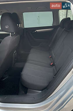 Универсал Volkswagen Passat 2012 в 