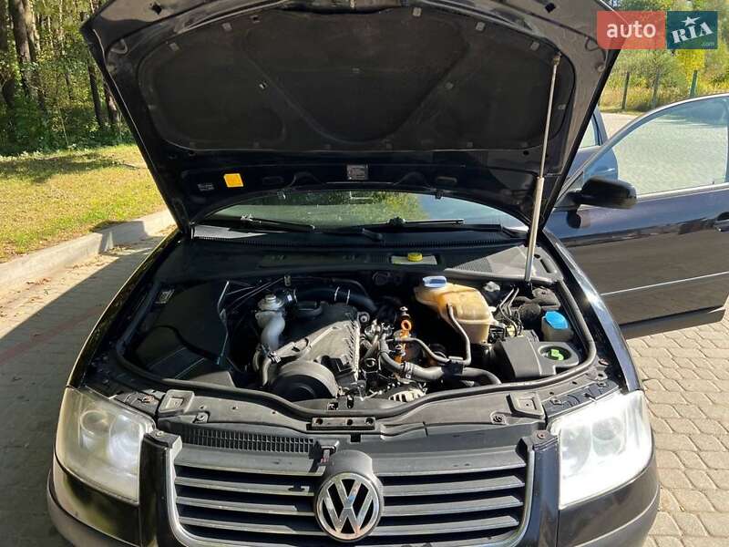 Универсал Volkswagen Passat 2002 в Львове