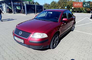 Седан Volkswagen Passat 2002 в Черновцах