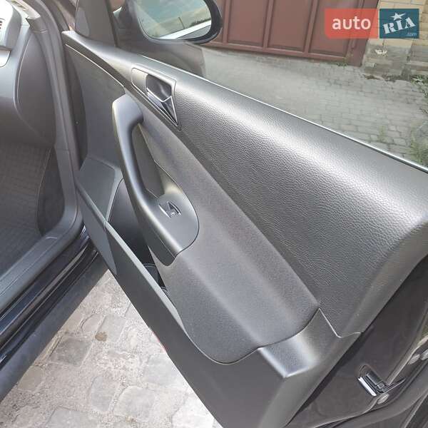 Універсал Volkswagen Passat 2008 в Харкові