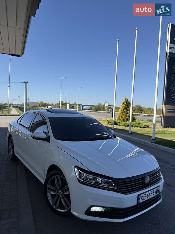 Седан Volkswagen Passat 2017 в Днепре фото 15 Седан Volkswagen Passat 2017 в Днепре