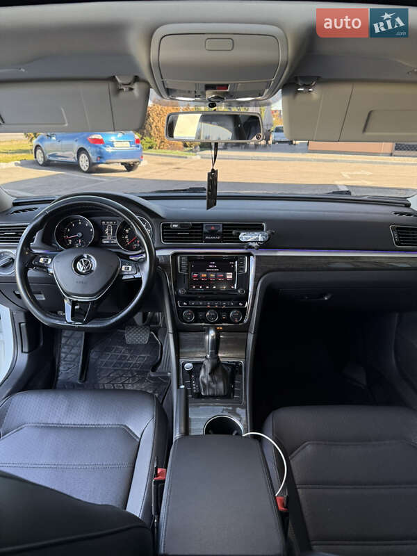 Седан Volkswagen Passat 2017 в Днепре фото 25 Седан Volkswagen Passat 2017 в Днепре