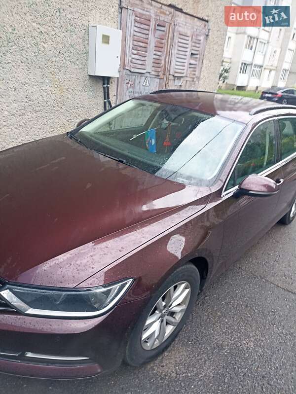 Универсал Volkswagen Passat 2015 в Житомире
