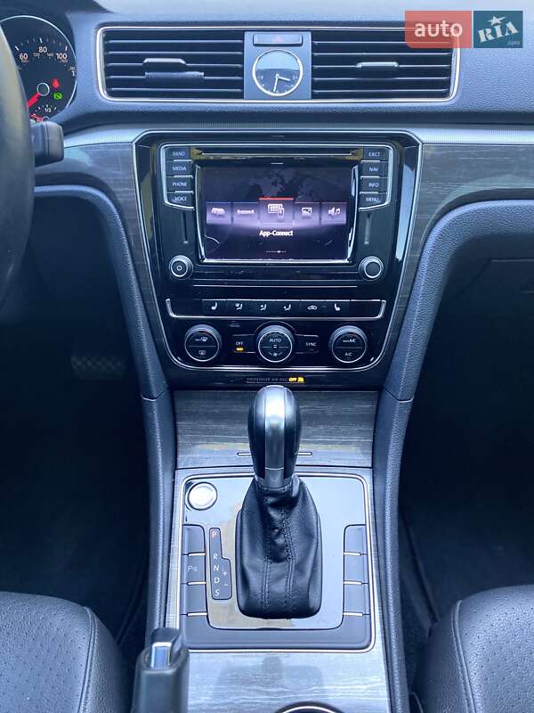 Седан Volkswagen Passat 2016 в Белой Церкви