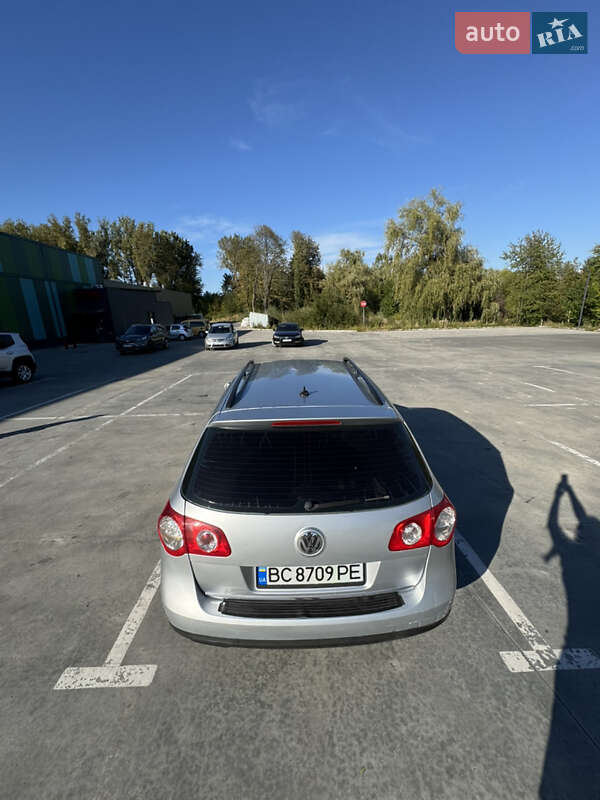 Универсал Volkswagen Passat 2006 в Дрогобыче