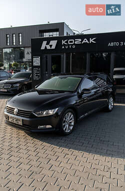 Универсал Volkswagen Passat 2015 в Львове