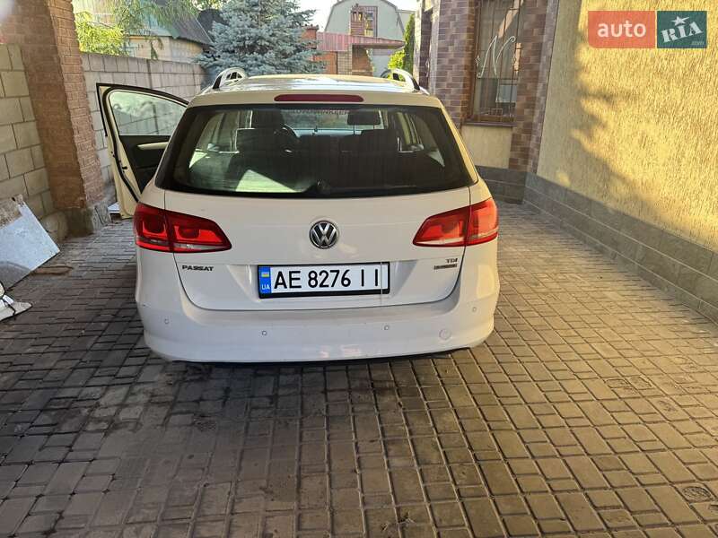 Универсал Volkswagen Passat 2013 в Каменском