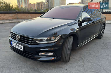 Седан Volkswagen Passat 2018 в 