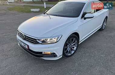 Седан Volkswagen Passat 2019 в Ивано-Франковске