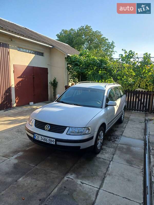 Універсал Volkswagen Passat 1998 в Чернівцях