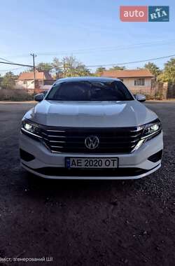 Седан Volkswagen Passat 2020 в Кривому Розі