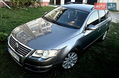 Універсал Volkswagen Passat 2007 в Золочеві