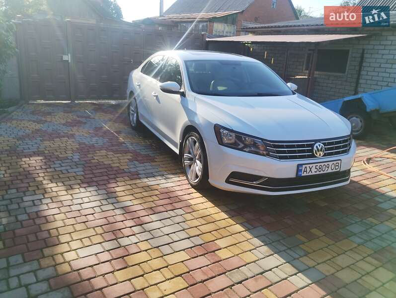Седан Volkswagen Passat 2018 в Мерефа