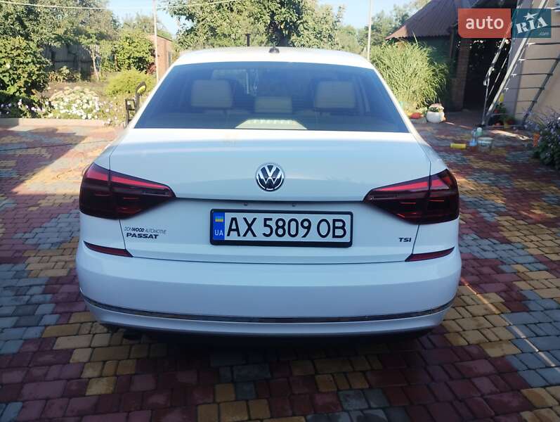 Седан Volkswagen Passat 2018 в Мерефа