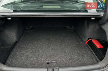 Седан Volkswagen Passat 2013 в 