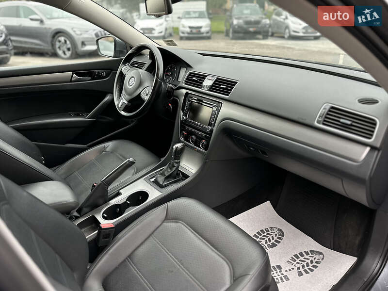 Седан Volkswagen Passat 2013 в Шептицькому