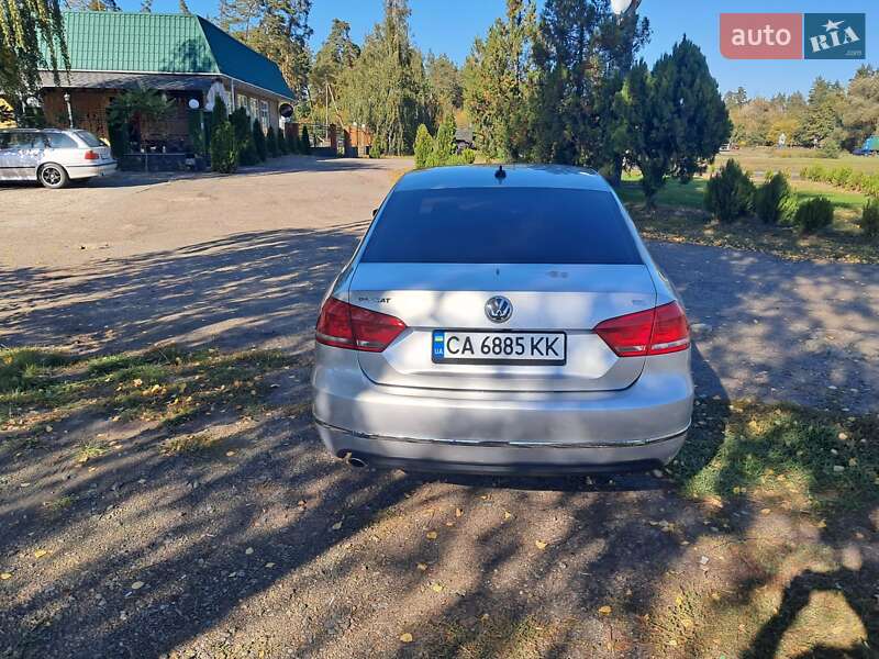 Седан Volkswagen Passat 2012 в Білозір’ї