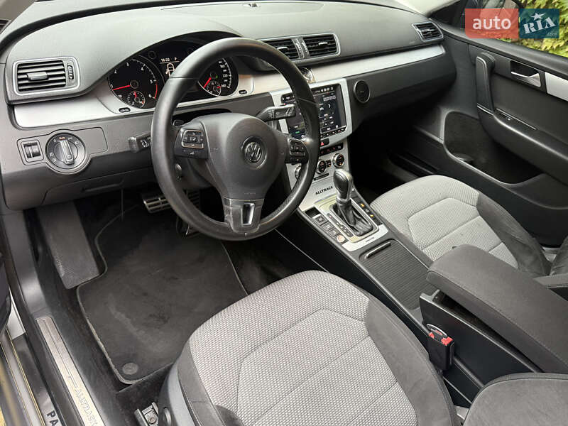 Универсал Volkswagen Passat 2014 в Львове