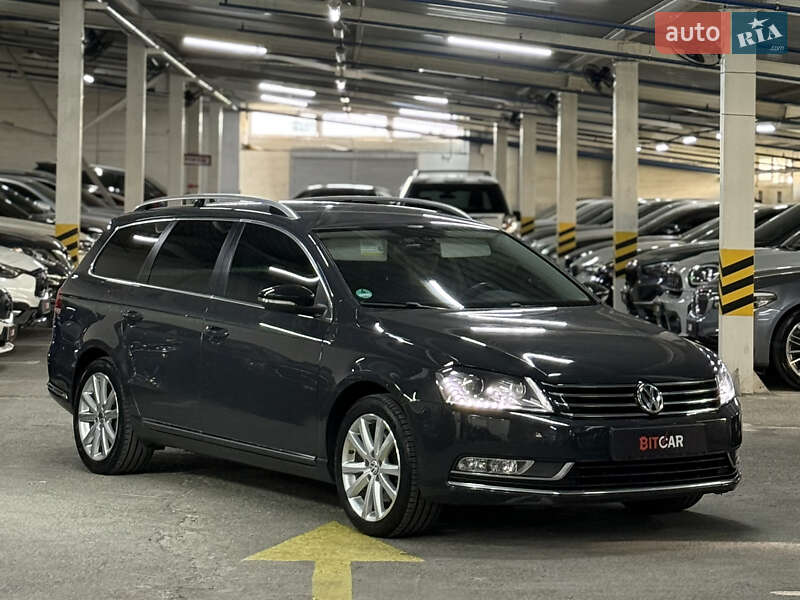 Універсал Volkswagen Passat 2014 в Одесі