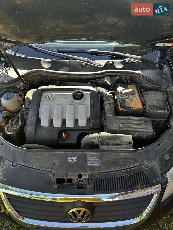 Универсал Volkswagen Passat 2007 в Вижнице