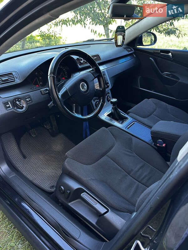 Универсал Volkswagen Passat 2007 в Вижнице
