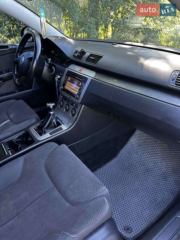Универсал Volkswagen Passat 2007 в Вижнице
