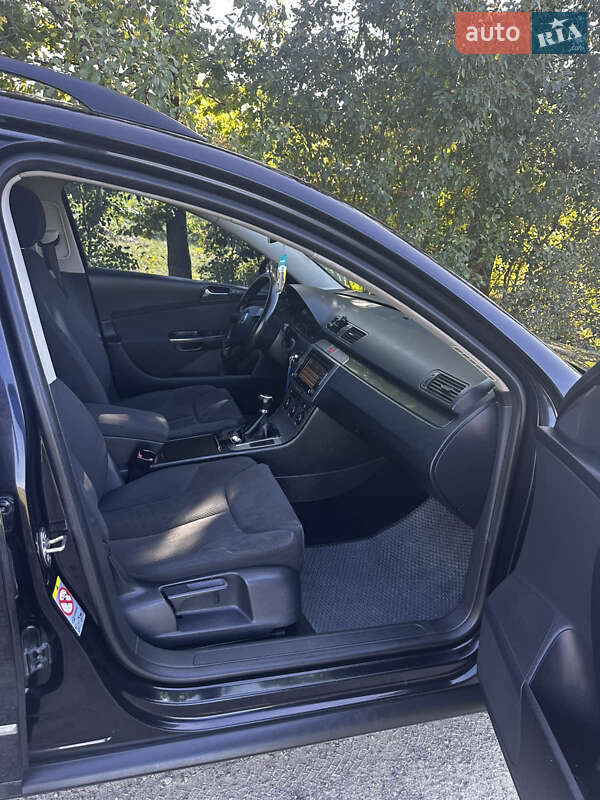 Универсал Volkswagen Passat 2007 в Вижнице