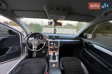 Седан Volkswagen Passat 2011 в 