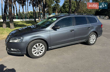 Универсал Volkswagen Passat 2012 в Сарнах