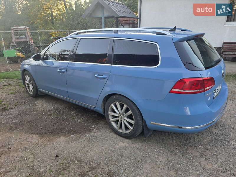 Универсал Volkswagen Passat 2012 в Стрые