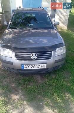 Універсал Volkswagen Passat 2002 в Ізюмі