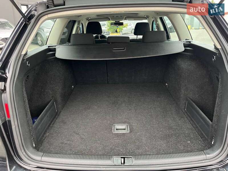 Універсал Volkswagen Passat 2009 в Львові