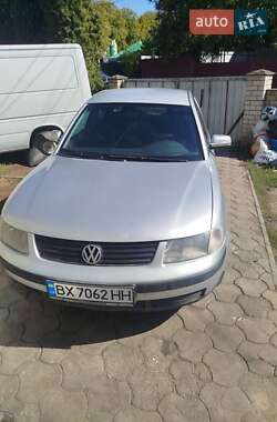 Седан Volkswagen Passat 1998 в Каменец-Подольском