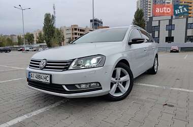 Универсал Volkswagen Passat 2014 в Киеве